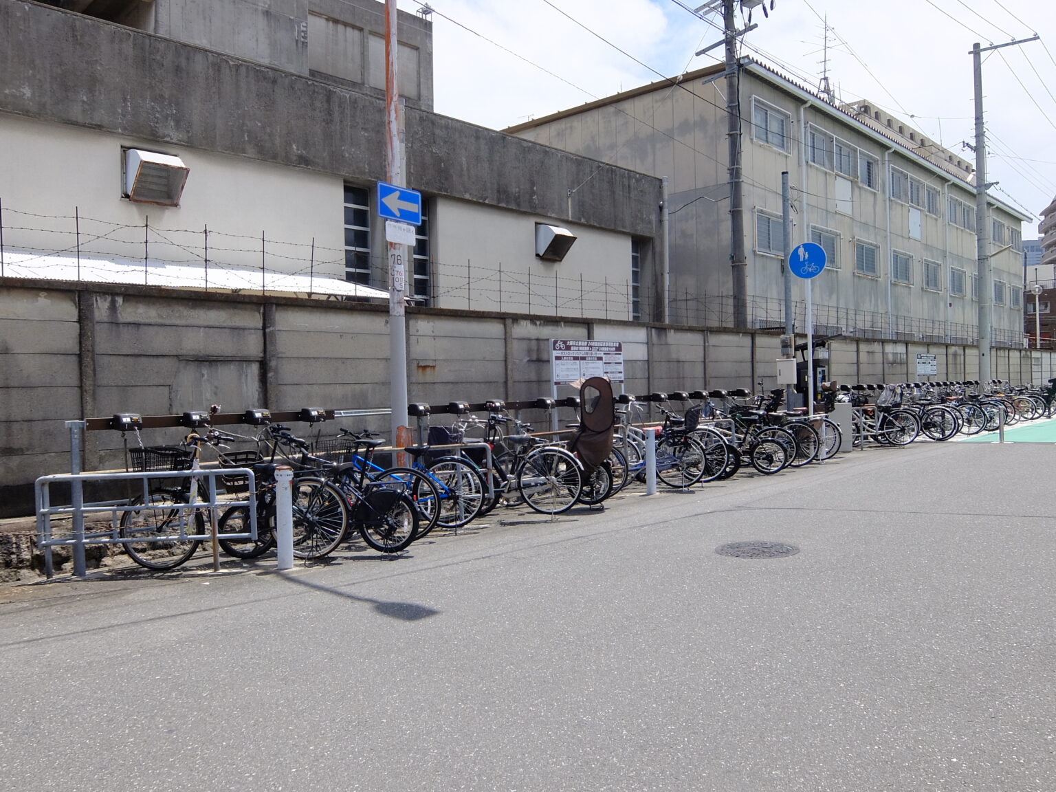 大阪 駅 駐輪場 自転車